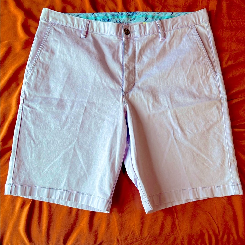 NWOT Men’s Tommy Bahama Boracay 10-Inch Lavender Chino Shorts Size:38